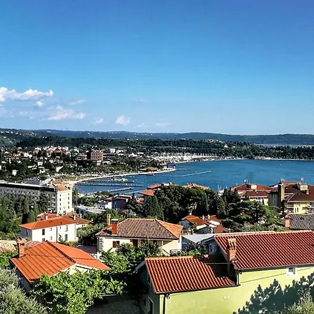 Apartmaji Antonia Апартаменты Порторож
