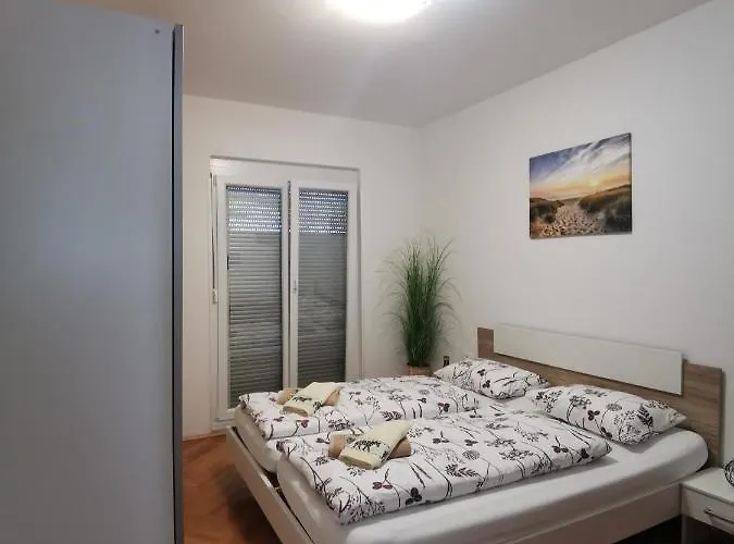 Apartmaji Antonia 公寓 *